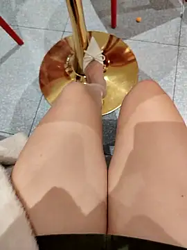 Mina-02 online show from January 10, 2026, 7:54 am