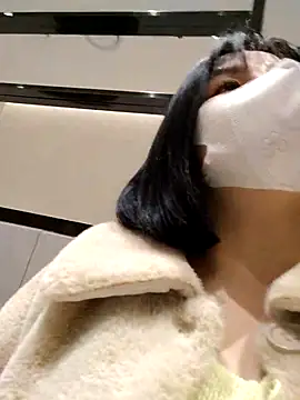 Mina-02 online show from February 26, 2026, 4:11 am