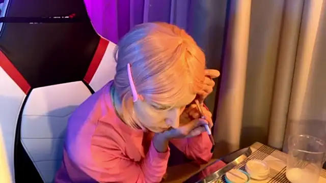 Caseycute online show from February 6, 2026, 8:01 pm