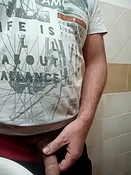 Romaeterna  online show from October 22, 2025, 3:29 am