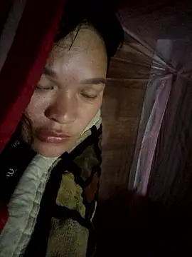 chipu06 online show from November 4, 2025, 2:49 pm