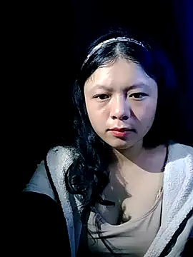 lisa-bae00 online show from November 10, 2025, 10:20 pm