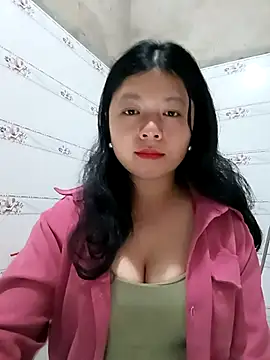 lisa-bae00 online show from February 10, 2026, 12:09 pm