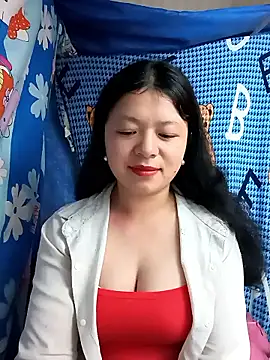 lisa-bae00 online show from February 15, 2026, 12:29 am