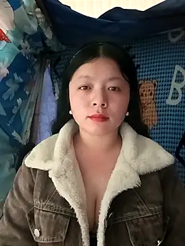 lisa-bae00 online show from March 12, 2026, 3:12 am