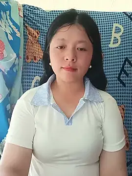 lisa-bae00 online show from May 19, 2026, 4:41 am