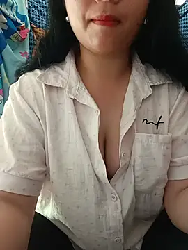 lisa-bae00 online show from June 1, 2026, 12:45 am
