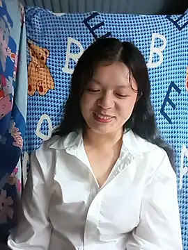 lisa-bae00 online show from June 28, 2026, 1:39 pm