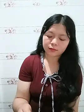 lisa-bae00 online show from July 10, 2026, 1:36 pm