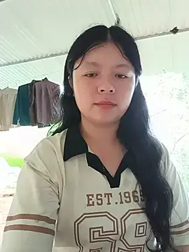 lisa-bae00 online show from July 13, 2026, 2:14 am