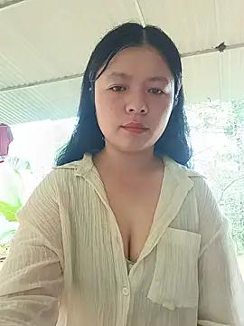 lisa-bae00 online show from July 21, 2026, 12:02 am