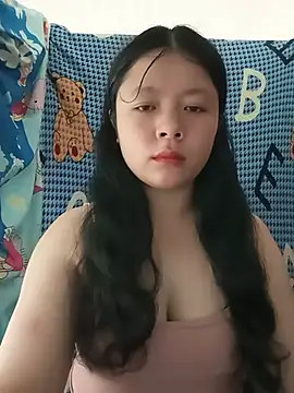 lisa-bae00 online show from July 26, 2026, 12:41 am