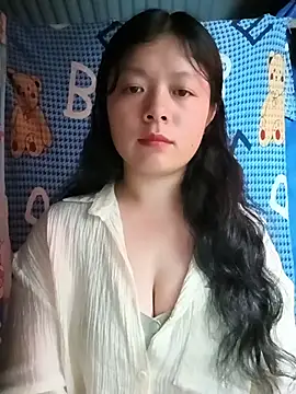 lisa-bae00 online show from July 28, 2026, 2:13 pm