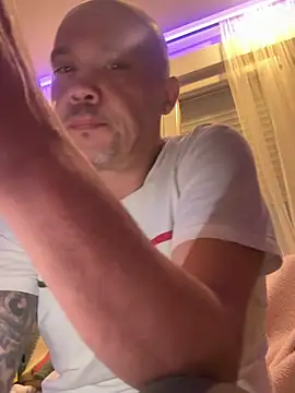 gitanoMad online show from February 5, 2026, 10:25 pm