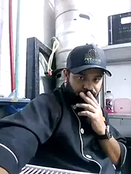 Sfdocom online show from November 1, 2025, 1:29 am