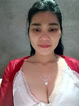 Snapshot of Bear_bear0 chatting on February 6, 2026, 12:48 am Bear bear0 online show from February 6, 2026, 12:48 am