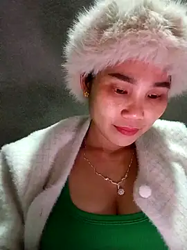 Snapshot of Bear_bear0 chatting on February 9, 2026, 4:38 am Bear bear0 online show from February 9, 2026, 4:38 am