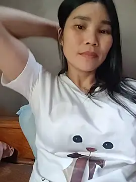 Snapshot of Bear_bear0 chatting on June 9, 2026, 4:02 am Bear bear0 online show from June 9, 2026, 4:02 am