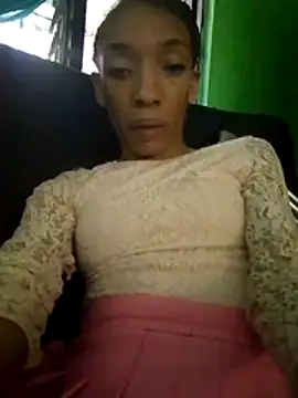 YAILIN 04 online show from July 4, 2026, 8:37 pm