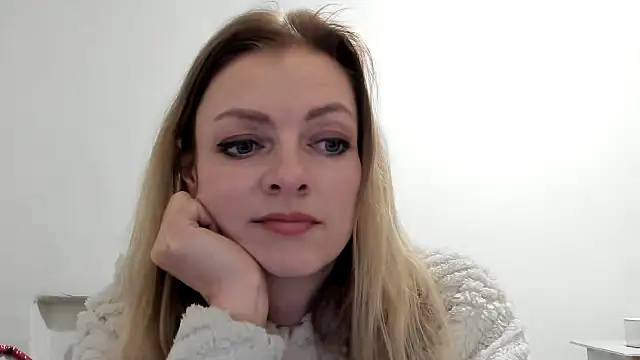 Salionne online show from March 13, 2026, 6:14 pm