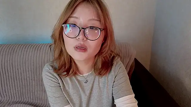 Snapshot of im_erica chatting on October 23, 2025, 3:06 am im erica online show from October 23, 2025, 3:06 am