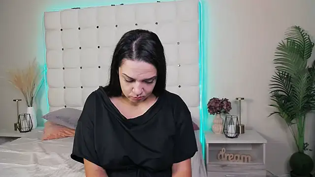 Snapshot of AlsouKass chatting on October 21, 2025, 6:58 am AlsouKass online show from October 21, 2025, 6:58 am