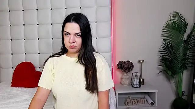 Snapshot of AlsouKass chatting on November 23, 2025, 6:02 am AlsouKass online show from November 23, 2025, 6:02 am