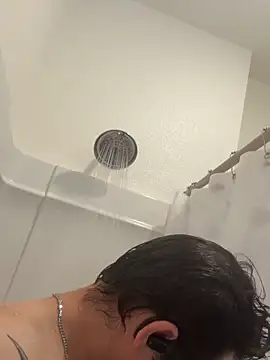 Orlando702xh online show from February 20, 2026, 7:25 pm