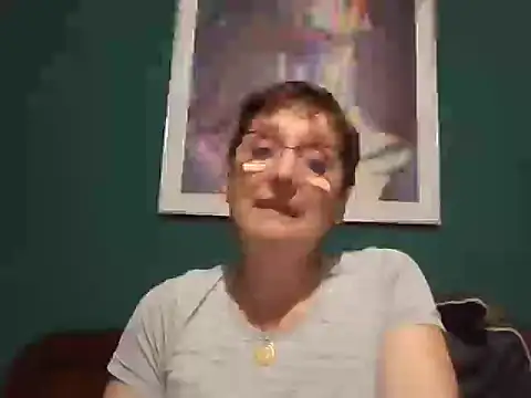 Snapshot of mymybebe chatting on October 29, 2025, 4:42 pm mymybebe online show from October 29, 2025, 4:42 pm