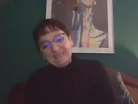 Snapshot of mymybebe chatting on November 5, 2025, 2:39 pm mymybebe online show from November 5, 2025, 2:39 pm