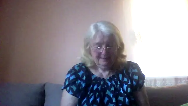 AmyLove353 online show from May 16, 2026, 3:47 am