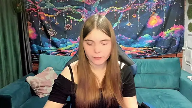 Snapshot of MiraaBloom chatting on February 17, 2026, 3:29 pm MiraaBloom online show from February 17, 2026, 3:29 pm