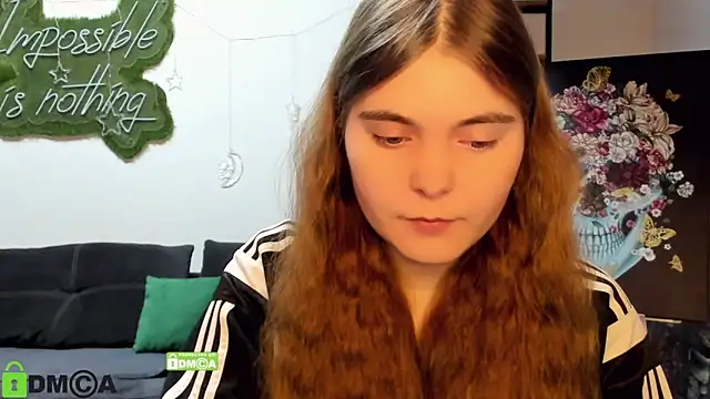 Snapshot of MiraaBloom chatting on March 8, 2026, 2:32 pm MiraaBloom online show from March 8, 2026, 2:32 pm