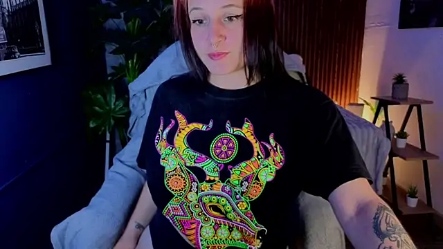 camilaa lux online show from March 26, 2026, 6:41 am