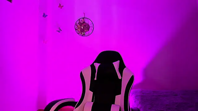 Soouf  online show from November 18, 2025, 10:41 am