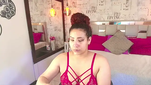 ROZZE MILA online show from April 30, 2026, 12:55 pm