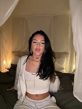 Gabbyys online show from February 15, 2026, 8:49 pm