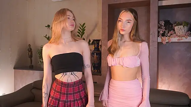 MarisLopaz online show from February 8, 2026, 4:05 am