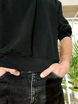 DashBang online show from October 20, 2025, 7:36 pm