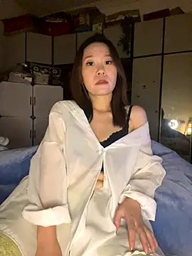 Snapshot of LLLauren_999 chatting on October 22, 2025, 12:05 pm LLLauren 999 online show from October 22, 2025, 12:05 pm