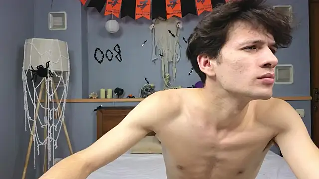 elvano et online show from October 31, 2025, 6:58 am