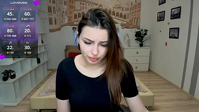 KittyShenson online show from April 23, 2026, 11:42 am