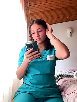 Snapshot of Talia_Bonet chatting on October 31, 2025, 3:46 pm Talia Bonet online show from October 31, 2025, 3:46 pm