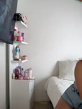 Snapshot of Talia_Bonet chatting on November 3, 2025, 3:57 pm Talia Bonet online show from November 3, 2025, 3:57 pm