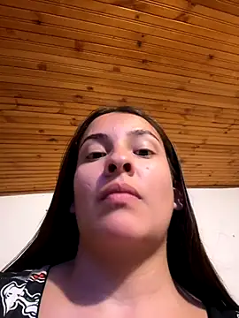 Snapshot of Talia_Bonet chatting on November 5, 2025, 2:11 am Talia Bonet online show from November 5, 2025, 2:11 am