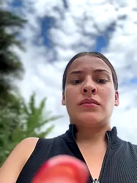 Snapshot of Talia_Bonet chatting on December 19, 2025, 4:14 pm Talia Bonet online show from December 19, 2025, 4:14 pm