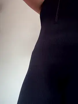 Snapshot of Talia_Bonet chatting on January 16, 2026, 4:33 pm Talia Bonet online show from January 16, 2026, 4:33 pm