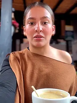 Snapshot of Talia_Bonet chatting on February 19, 2026, 4:03 pm Talia Bonet online show from February 19, 2026, 4:03 pm