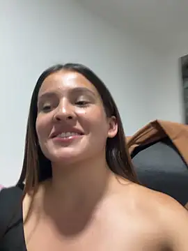 Snapshot of Talia_Bonet chatting on March 8, 2026, 2:04 am Talia Bonet online show from March 8, 2026, 2:04 am