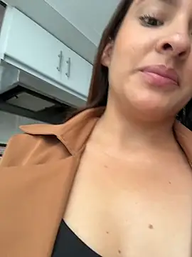 Snapshot of Talia_Bonet chatting on March 25, 2026, 2:56 pm Talia Bonet online show from March 25, 2026, 2:56 pm